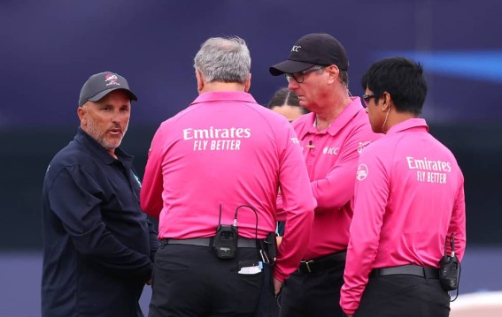 अंपायर बनने का रास्ता कितना आसान…