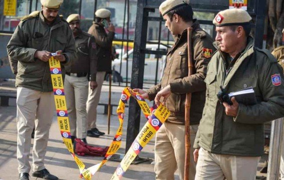 दिल्ली के वेलकम में चाकूबाजी