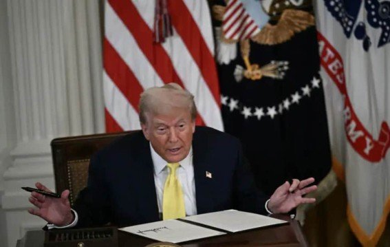 भारत की तरक्की से डरे ट्रंप अब 500 फीसदी टैक्स की धमकी