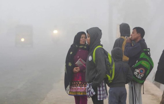 क्या दिल्ली ठंड के सबसे मुश्किल दौर में फंस गई है