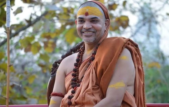 शंकराचार्य अविमुक्तेश्वरानंद विवाद पर संत समाज में मतभेद गहराए हैं