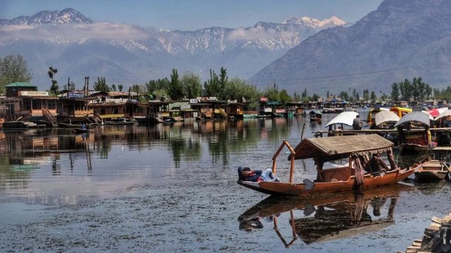 बिना फ्लाइट-बेस के दिल्ली से कश्मीर यात्रा अब आसान और सस्ती