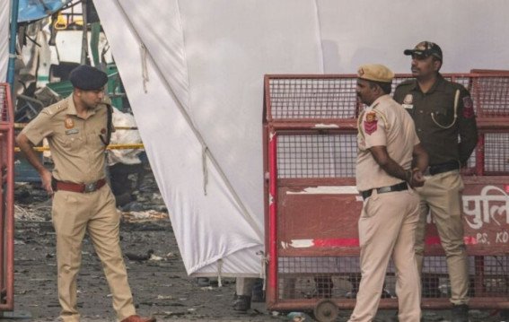 लखनऊ में सरेआम फायरिंग