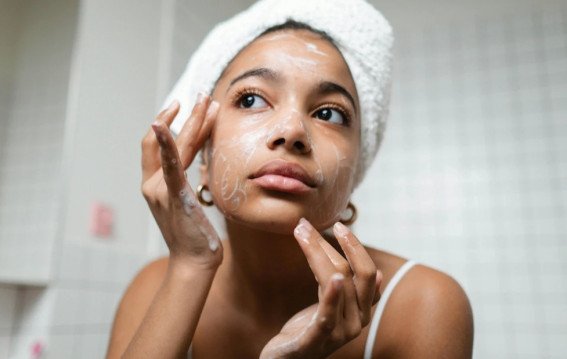 आसान घरेलू फेस मास्क