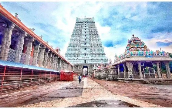 काशी से केदारनाथ तक इन 7 शिव मंदिरों में स्पर्श वर्जित