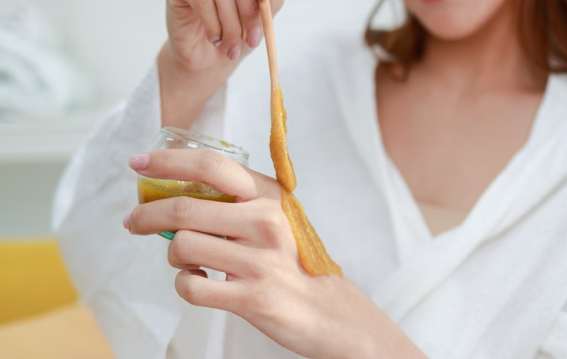 हाथों की सफाई और निखार के लिए आसान घरेलू तरीका