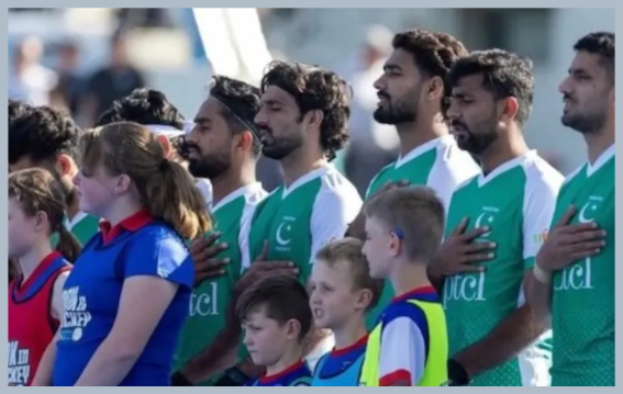 बर्तन मांजकर खेलने उतरे पाक खिलाड़ी