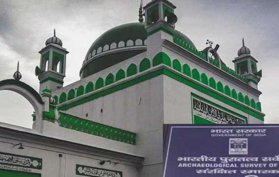रमजान से पहले संभल जामा मस्जिद रंगाई पर उठा बड़ा सवाल