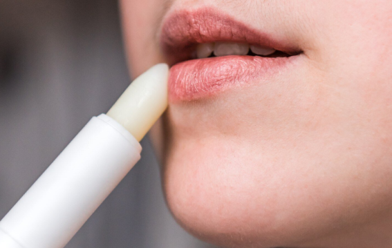 अपनाएं ये 4 नेचुरल लिप मास्क
