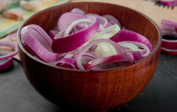 गर्मी के मौसम में कच्चा प्याज खाने के फायदे