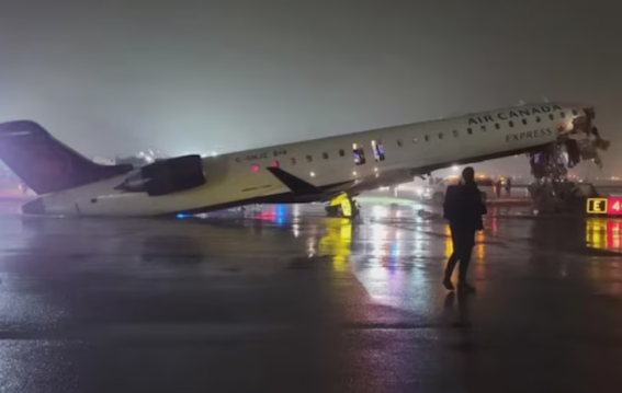 न्यूयॉर्क एयरपोर्ट पर बड़ा हादसा