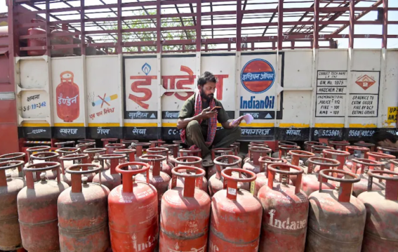 LPG सिलेंडर, CNG और PNG के नए रेट जारी, जानें आज की कीमतें