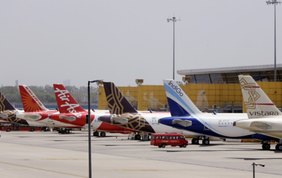 दिल्ली-एनसीआर एयरपोर्ट पर संकट