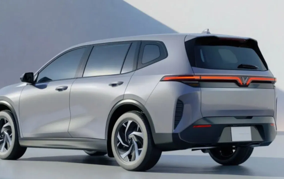 15 अप्रैल को आएगी धांसू 7-सीटर EV