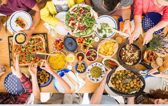 ओवरईटिंग से बढ़ता है बीमारियों का खतरा? जानें पूरा सच