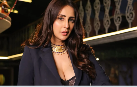 डर में जी रही थीं चाहत खन्ना