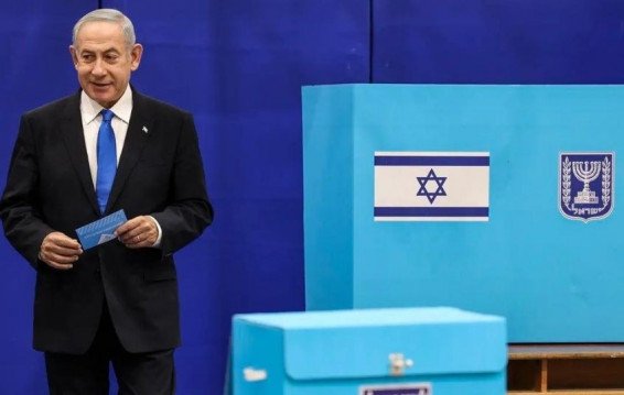Ex-Israeli PM Benjamin Netanyahu poised for comeback in elections, exit polls show