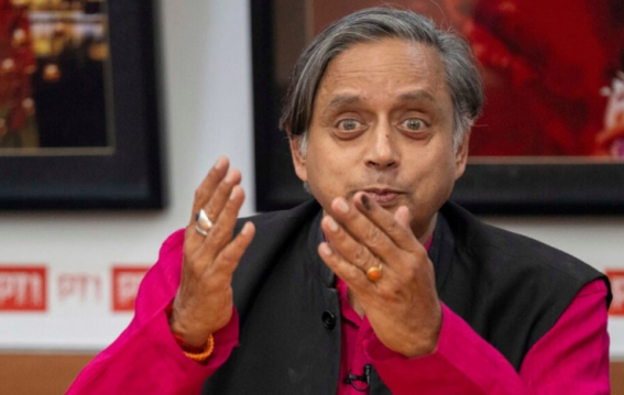 शशि थरूर के पार्टी छोड़ने की अटकलें तेज़