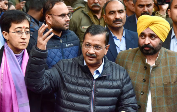पंजाब में विपश्यना: अरविंद केजरीवाल की साधना और राजनीतिक चुनौतियाँ