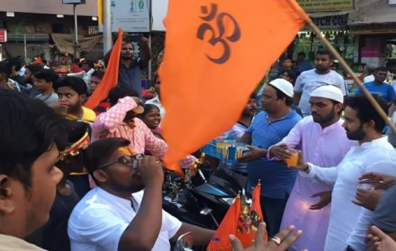 राम नवमी पर मुसलमानों ने बढ़ाया भाईचारे का हाथ, काशी से कोलकाता और नागपुर तक