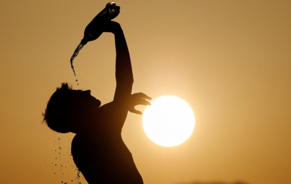 Heatwave में रहें सावधान! लू से बचने के लिए इन 7 बातों का खास ध्यान रखें।