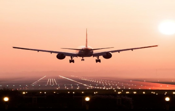 घरेलू उड़ानों की कीमतें छू रहीं आसमान, अब यूरोप जाना सस्ता पड़ रहा है भारत घूमने से!