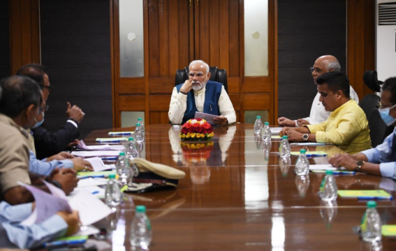 पहलगाम हमले के बाद सऊदी से लौटे पीएम मोदी