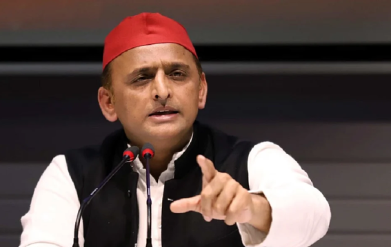 पाक तनाव के बीच अखिलेश ने दी चेतावनी
