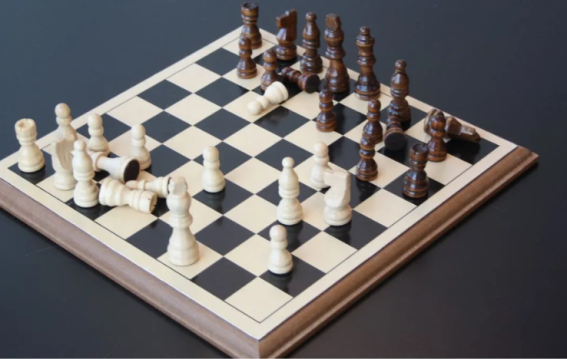 अफगानिस्तान में तालिबान ने शरिया कानून का हवाला देते हुए चेस खेलने पर बैन लगाया।