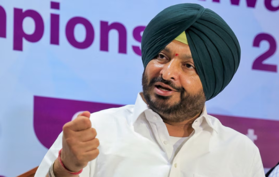 पंजाब में दिल्ली के AAP नेताओं की नियुक्तियों पर रवनीत बिट्टू का सवाल: राज्य की स्वायत्तता पर खतरा