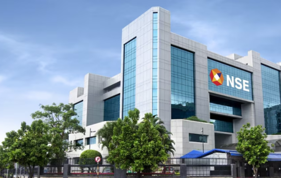 भारत का सबसे बड़ा आईपीओ बनने की ओर अग्रसर