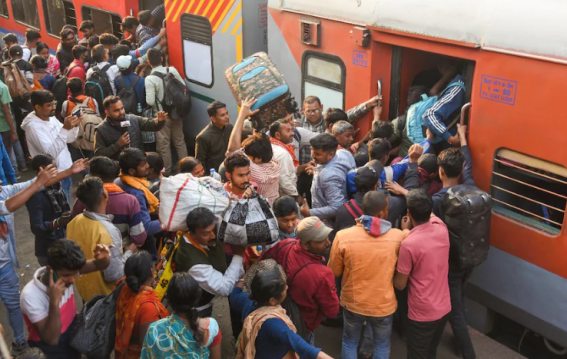 1 जुलाई से बढ़ेगा ट्रेन किराया