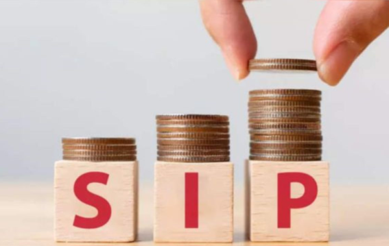 सिर्फ SIP से 45 की उम्र में बनाए 4.7 करोड़