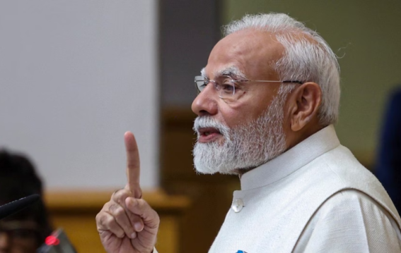 पीएम मोदी ने 51,000 युवाओं को दिए नियुक्ति पत्र