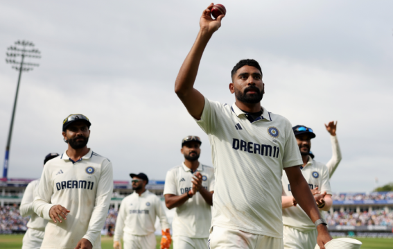 ICC ने मोहम्मद सिराज पर की कार्रवाई