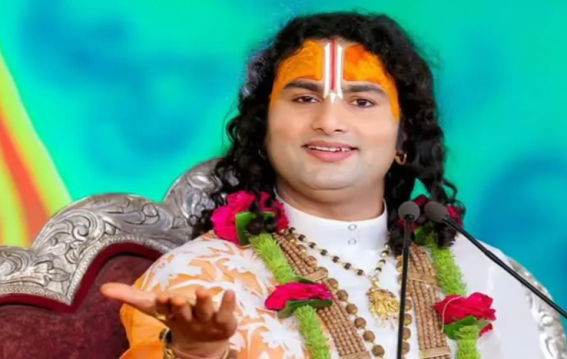 अनिरुद्धाचार्य घिरे विवादों में
