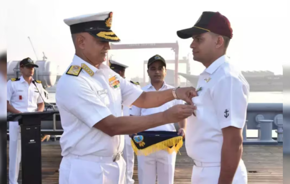 भारतीय नौसेना में नौकरी का बेहतरीन मौका