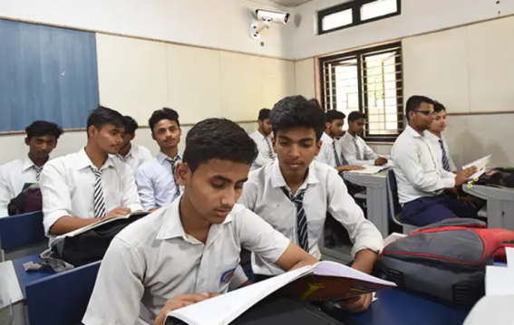 सरकार ने स्कूलों में छात्र सुरक्षा के लिए शून्य सहनशीलता नीति लागू की