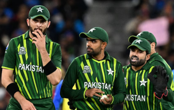 पाकिस्तानी क्रिकेट टीम में हुई सर्जरी