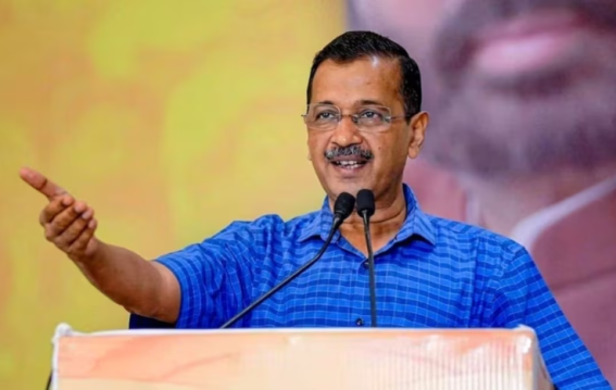 गुजरात रैली में अरविंद केजरीवाल का केंद्र पर हमला