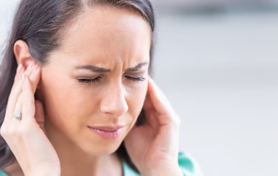 कौन सी बीमारी में कान में सीटी जैसी आवाज आती है