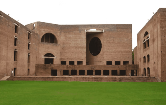 आईआईएम अहमदाबाद ने न्यू दुबई कैंपस