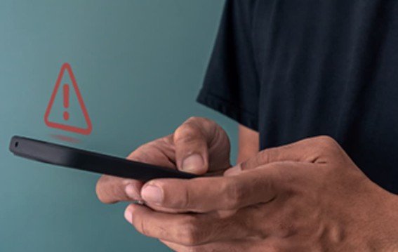 स्मार्टफोन की लत छुपकर बिगाड़ रही