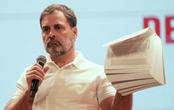 कर्नाटक-महाराष्ट्र की सीटों पर 'फर्जीवाड़ा' का आरोप