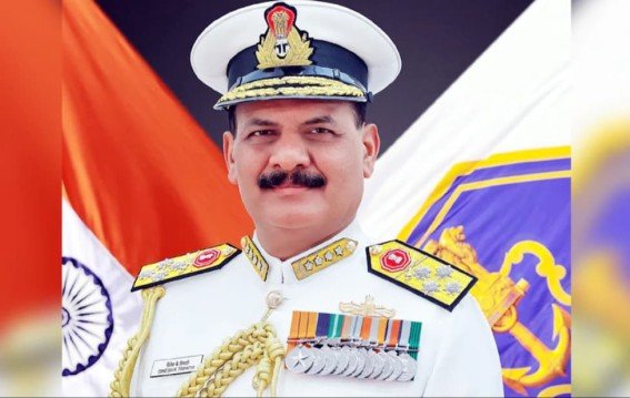 नौसेना प्रमुख एडमिरल दिनेश त्रिपाठी श्रीलंका दौरे