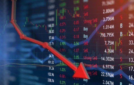 सेंसेक्स 700 अंक लुढ़का आज