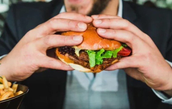 पिज्जा-बर्गर-नूडल्स