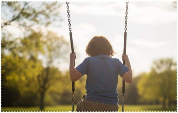 खेल-खेल में मौत या बेवजह की हादसा ,14 साल के बच्चे की जिंदगी गई वीडियो बनाने के चक्कर में