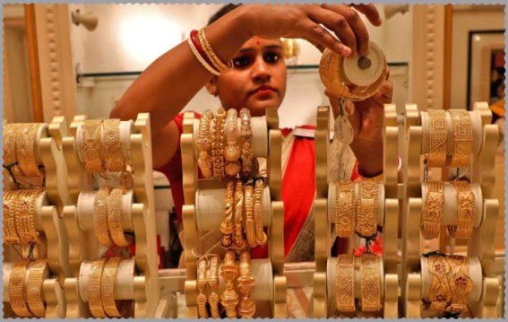 धनतेरस पर सोना-चांदी खरीदना फायदेमंद या नुकसानदायक?
