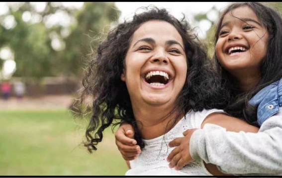 क्या तेज़ हंसी से हो सकती है जान का खतरा?